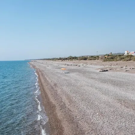 Pearl Beachfront Gennadi