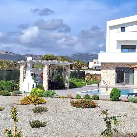 Villa Pearl Beachfront