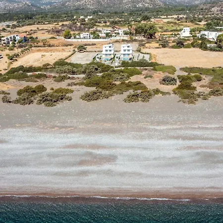 Pearl Beachfront Gennadi