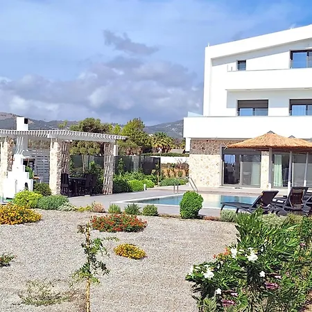 Pearl Beachfront *