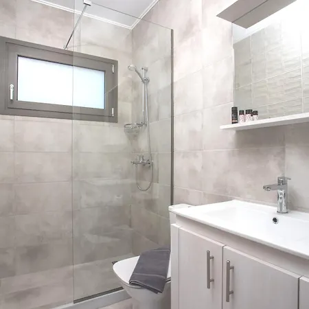 Villa Pearl Beachfront Gennadi