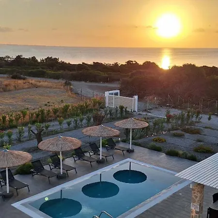 Villa Pearl Beachfront *
